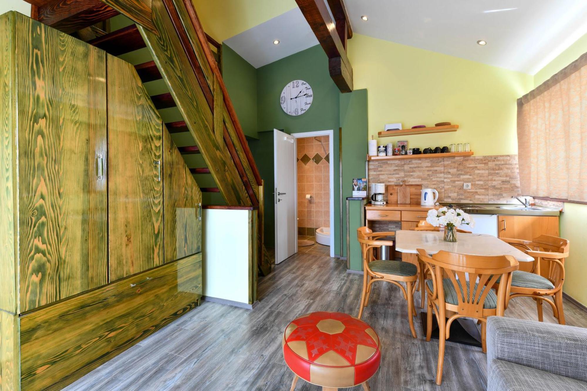 Accommodation "Old Town Dreznik" Rakovica Kültér fotó