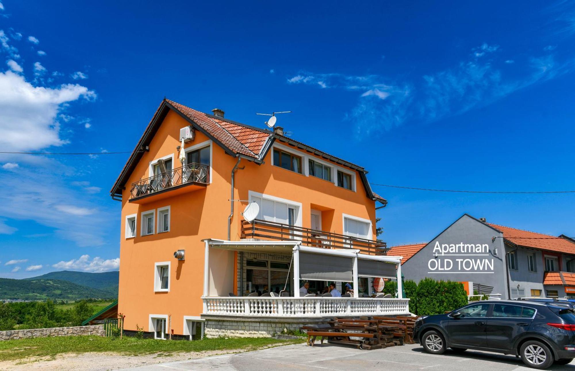 Accommodation "Old Town Dreznik" Rakovica Kültér fotó