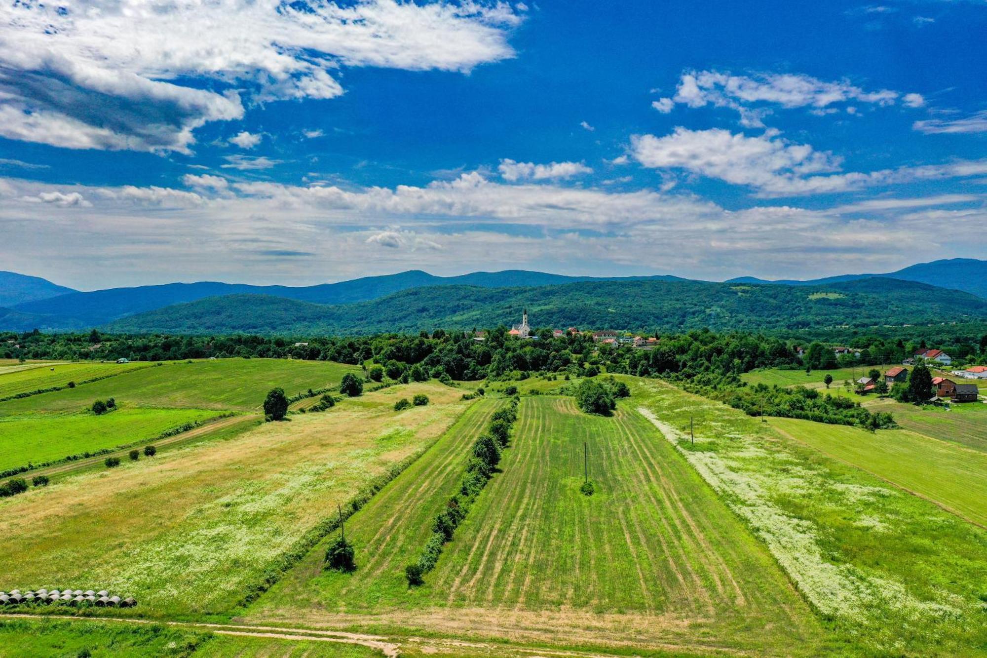 Accommodation "Old Town Dreznik" Rakovica Kültér fotó